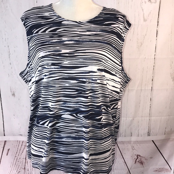 Laura Ashley Tops - Laura Ashley's Plus Size Blue/white Sleeveless Top